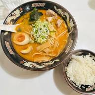 激辛味噌らーめん