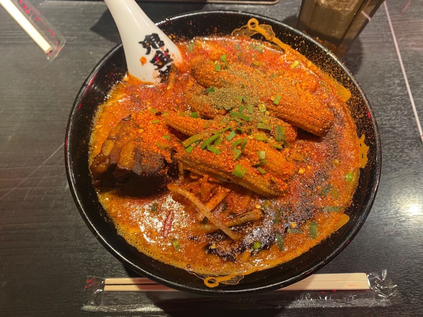 ヤングコーンカラシビ味噌らー麺