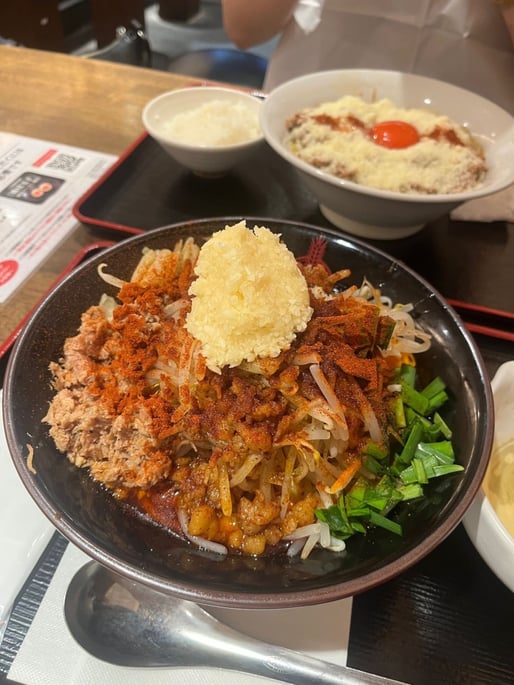 灼熱背脂MAX油そば