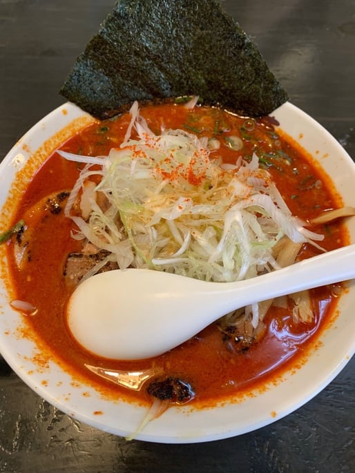 赤味噌ラーメン 中太麺 35辛