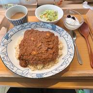 銘柄鶏チキンカレー しびれる激辛
