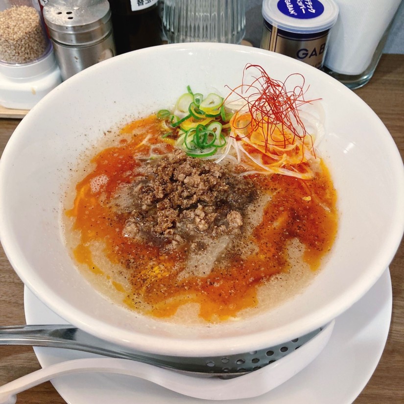 豚骨担々麺