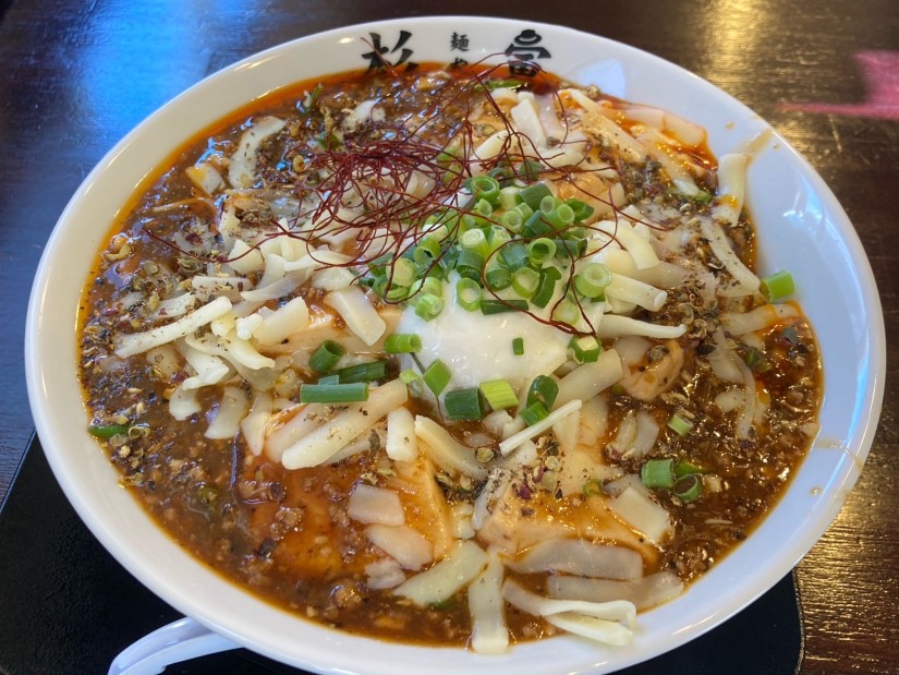 痺辛麻婆麺