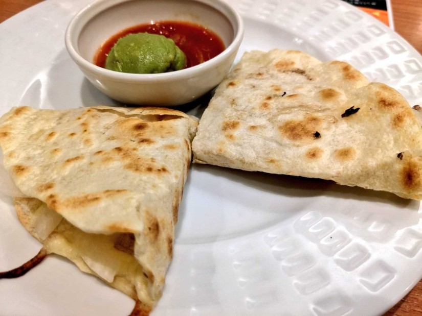 メキシカン・ケサディーヤ ピリ辛マヨチキン