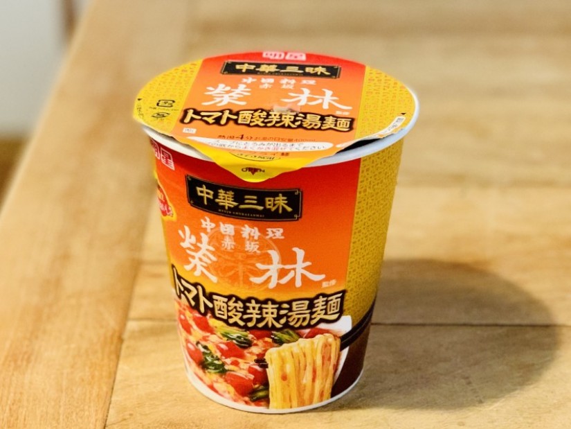 明星 中華三昧タテ型ビッグ 赤坂榮林 トマト酸辣湯麺