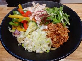 レッドカレーマゼソバ