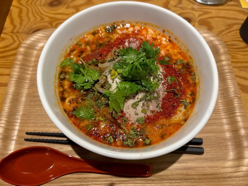 赤い旨辛スパイスラーメン 3辛