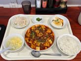 ランチ定食 麻婆豆腐 100円追い辛
