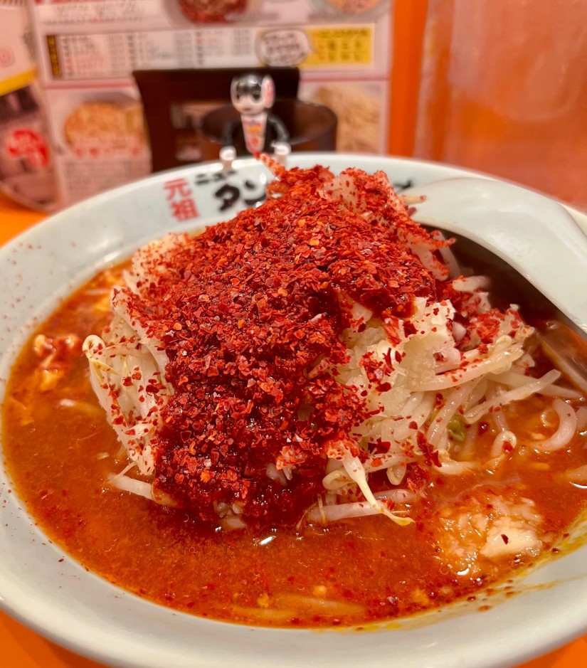 新橋店限定 辛ス盛りタンタンメン 唐辛子９本