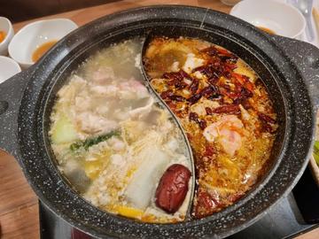 健食コース(四川風旨辛スープ／チャウダースープ) 中辛
