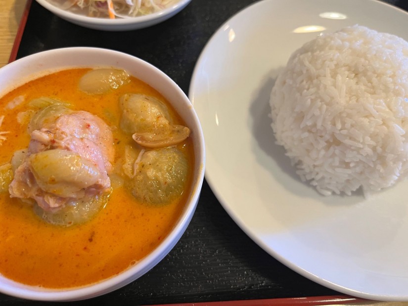 鶏肉のマッサマンカレー