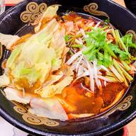 酸辣刀削麺 (普通より辛くとお願い)
