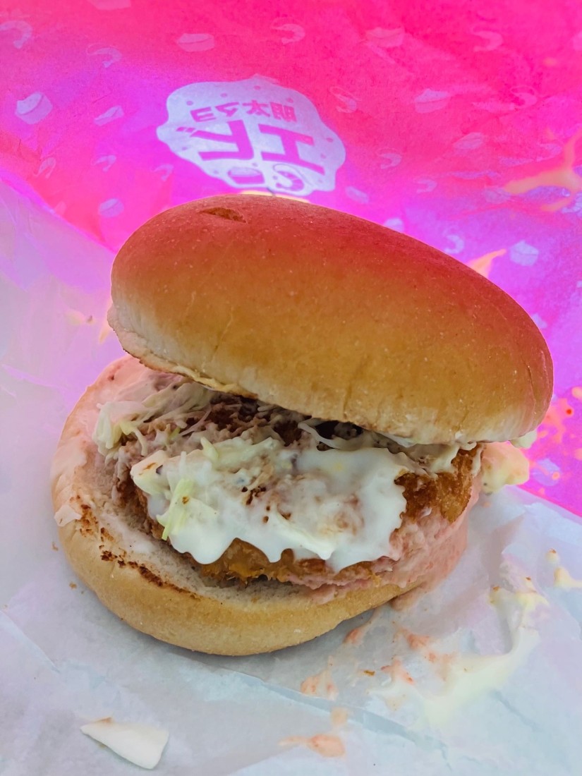 チーズ明太マヨエビバーガー