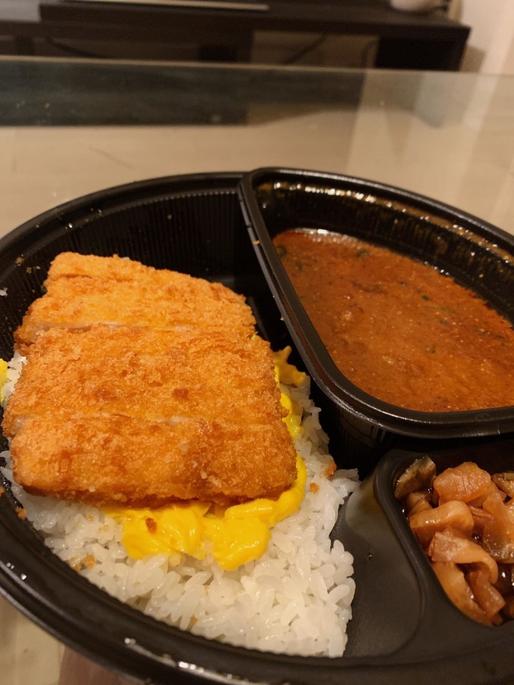 チキンカツカレー 10辛