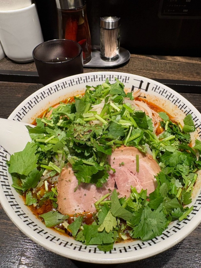 スパイス・パクチーラー麺 辛さ増し