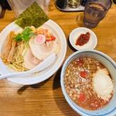トマトチーズつけ麺 辛味トッピング