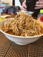 豚ラーメン(煮干し・野菜マシマシ・ニンニクマシマシ) 鬼辛