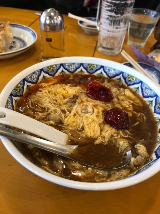 激辛酸辣湯麺