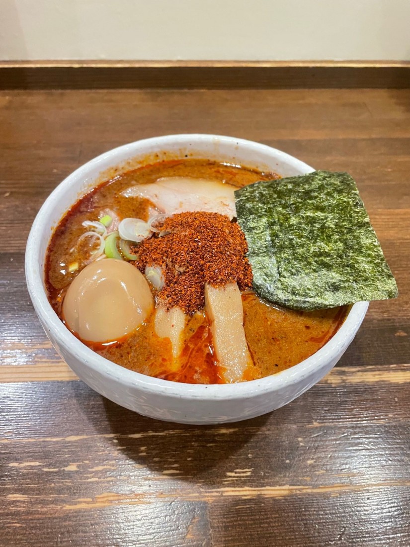 辛辛魚味玉らーめん 辛めの辛め