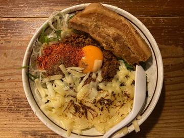 辛いチーズまぜそば