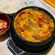 ユッケジャン肉モリモリ