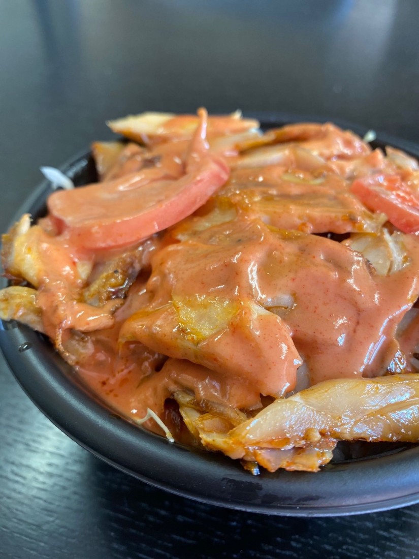 ケバブ丼 辛口ソース