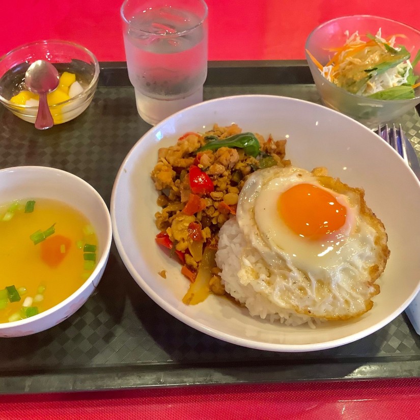 ガパオラーカオ