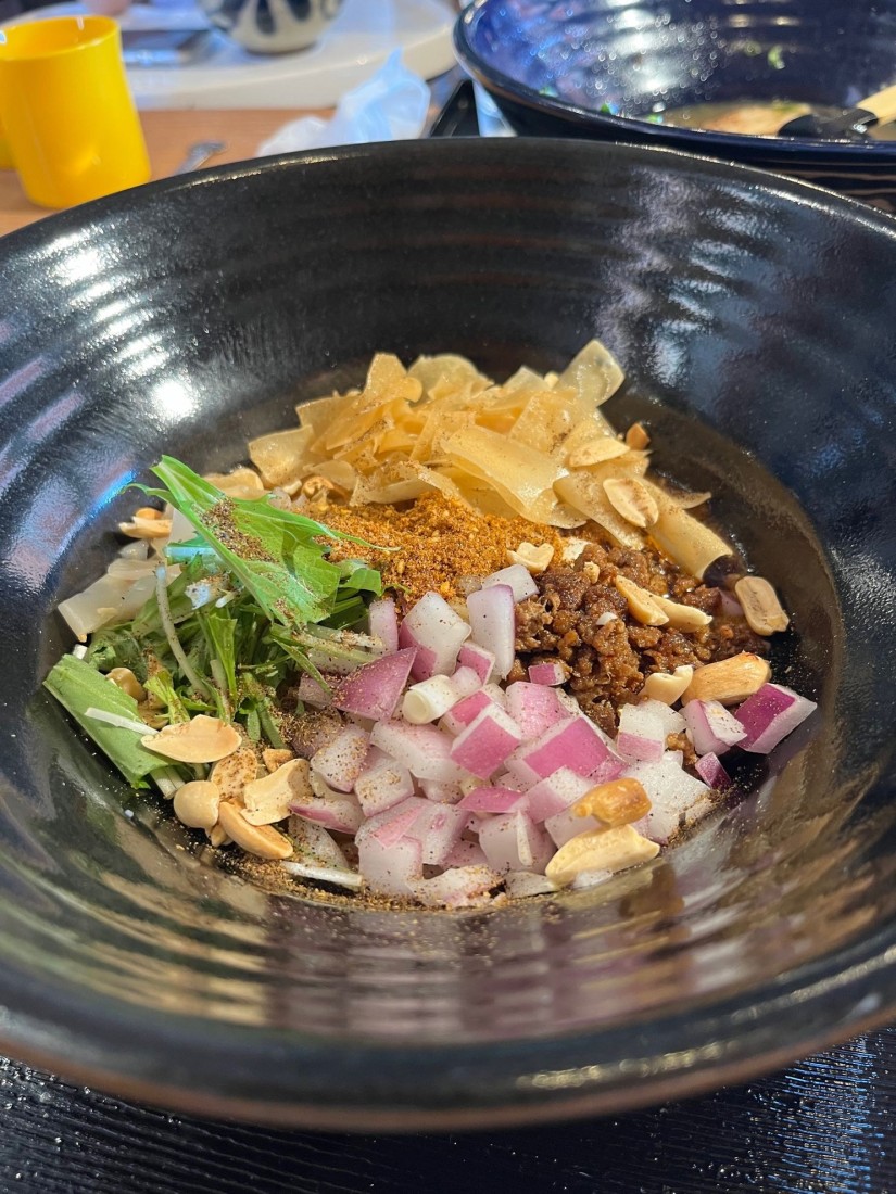 山椒香る 沖縄県産豚の肉味噌まぜそば