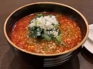 四川排骨麺　スペアリブの辛い麺