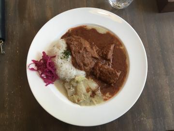 ポールビンダルーと白菜のカシューナッツ煮 普通
