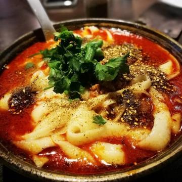 麻辣刀削麺