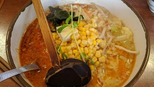 ピリ辛らーめん バターコーン ピリ辛