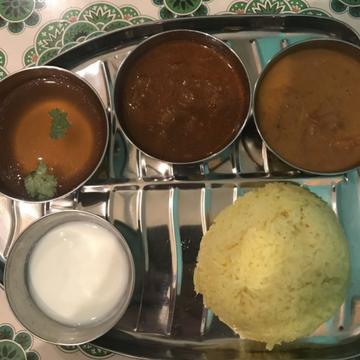カレー三種盛り