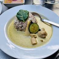 柚子胡椒香る和風グリーンカレー