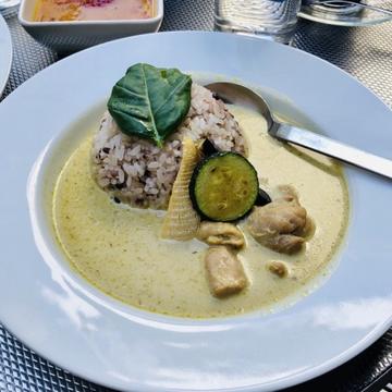 柚子胡椒香る和風グリーンカレー