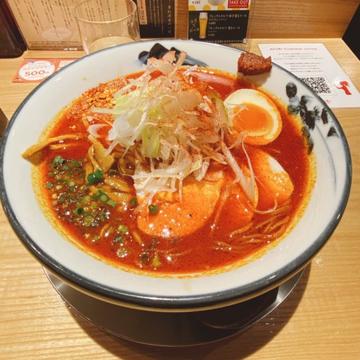 辛紅らーめん 八丁目