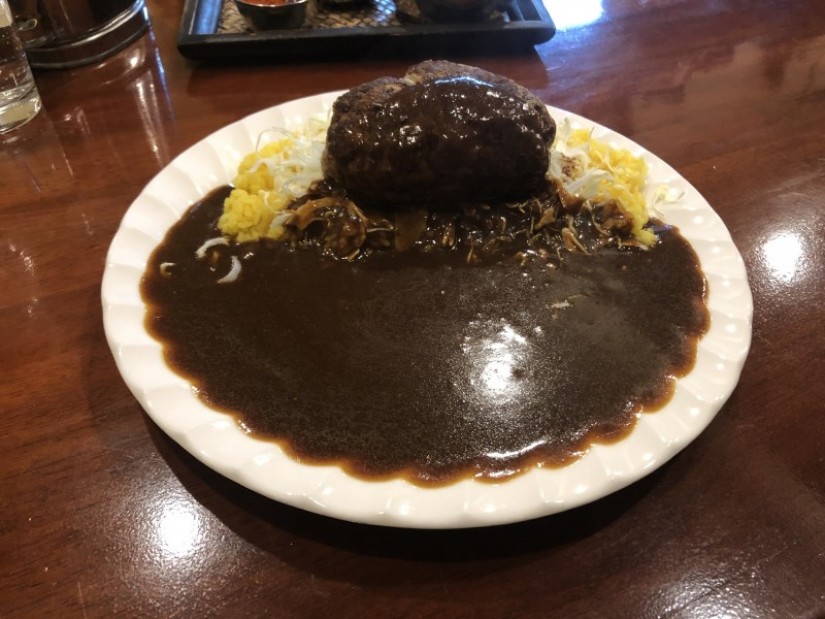 限定ハンバーグカレー