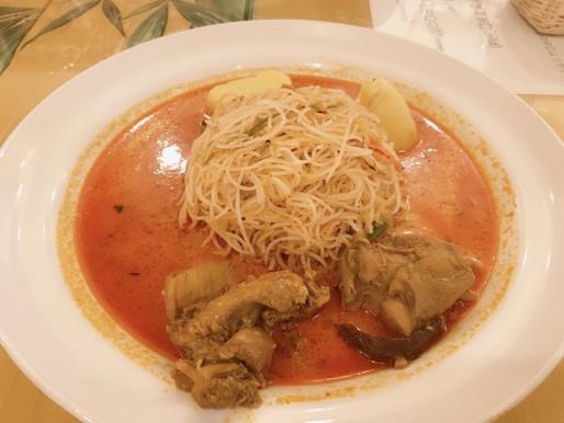 ヌードルカリー リアルレッド