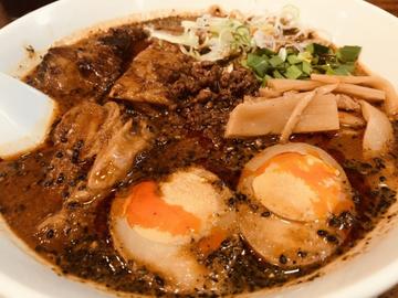 牛バラ坦々麺