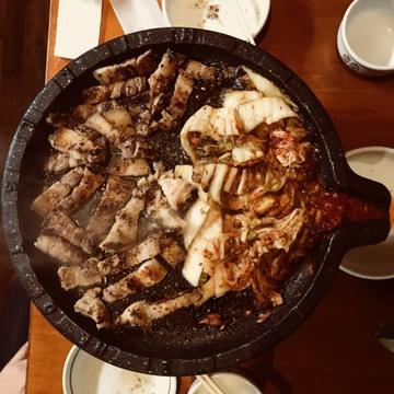 ゴムギョプサル