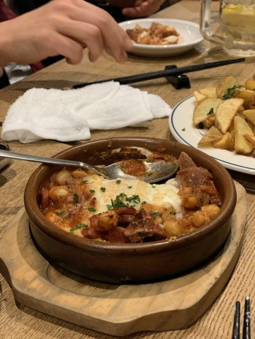 牛タンのピリ辛トマト煮