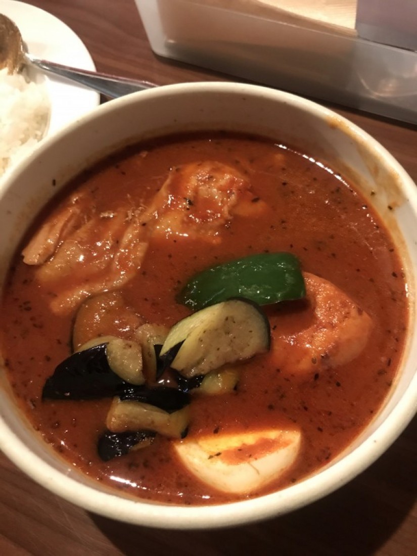 骨付きチキンのスープカレー 50番