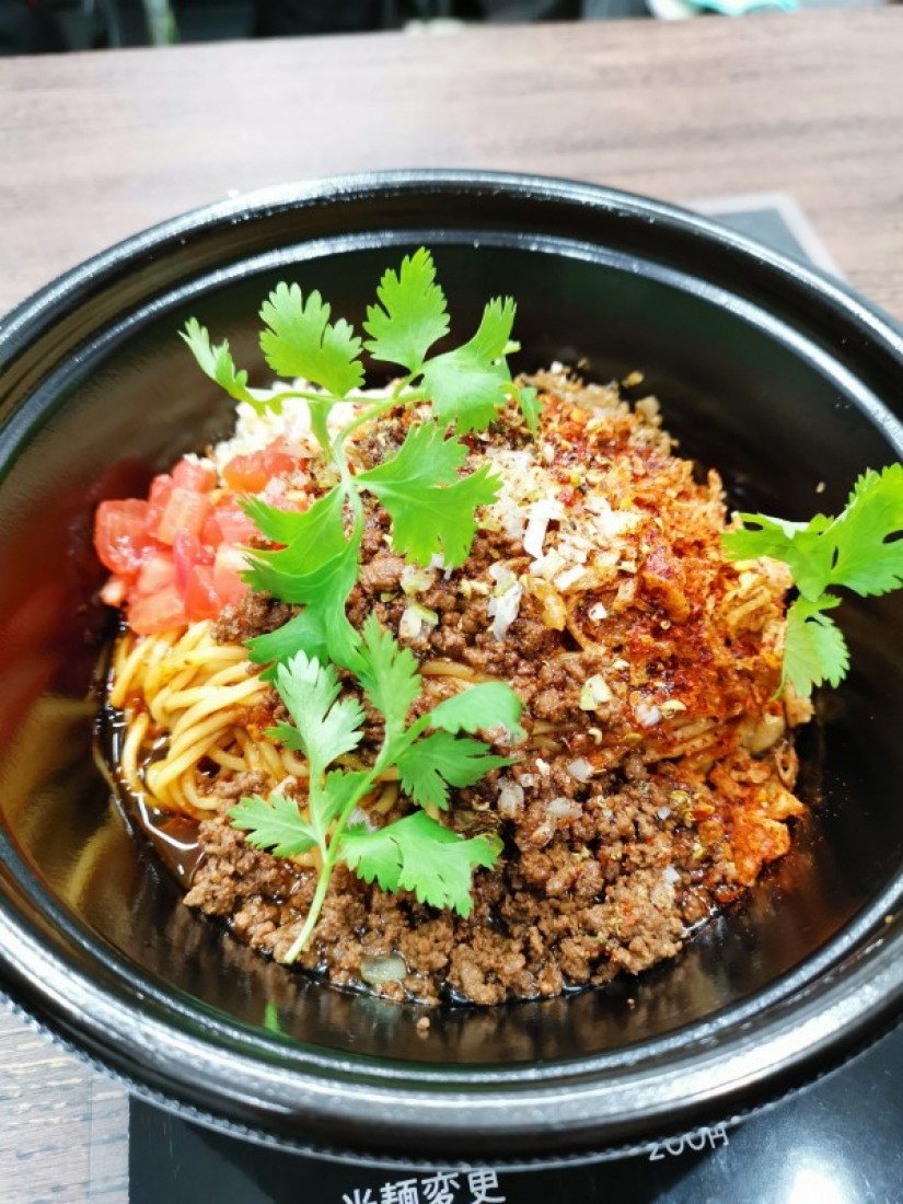 イーピンランメン 辛さ3 痺れ3