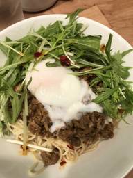 ポークカリーまぜ麺　玉子付き
