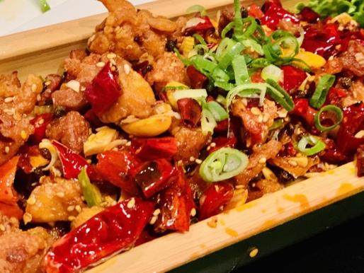 鶏肉と辛子の炒め　辣子鶏