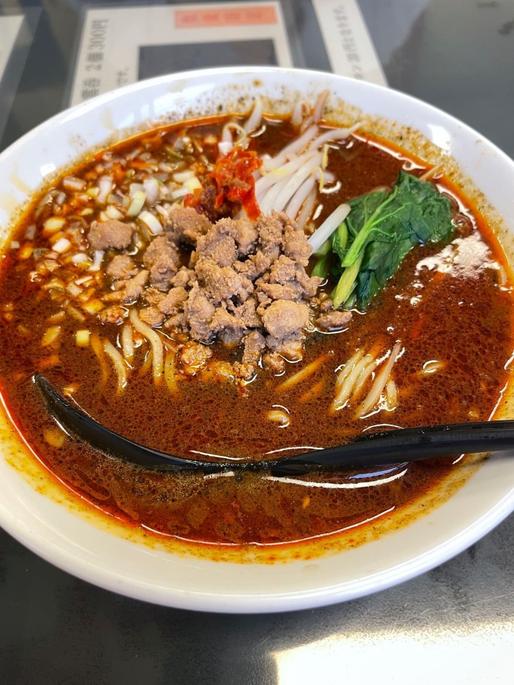 黒胡麻担担麺 激辛