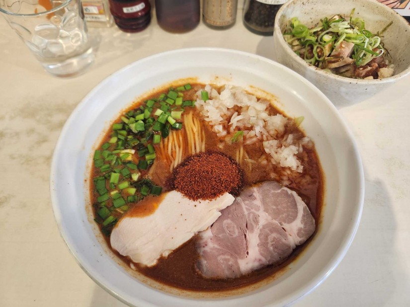 辛辣Red鶏そば 普通