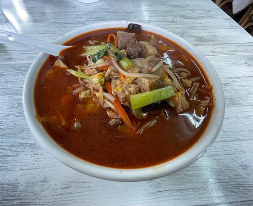 マーラー牛肉刀削麺 すごく辛い