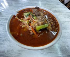 マーラー牛肉刀削麺 すごく辛い