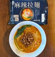 八番麺工房  　麻辣拉麺
